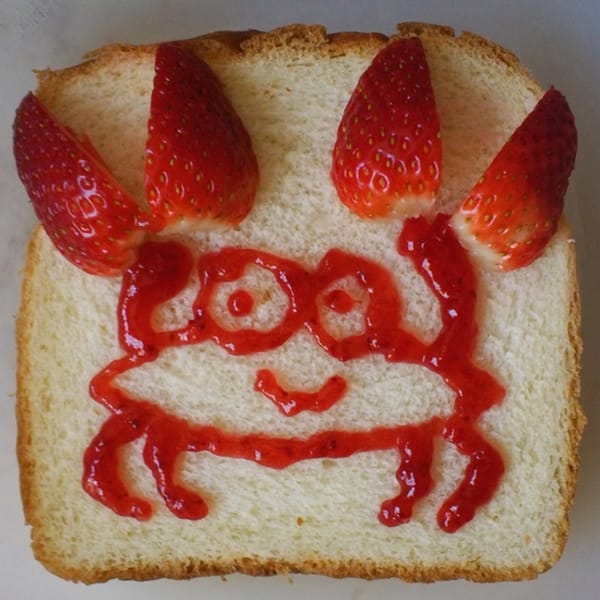 Sandwich shaped like a crab.